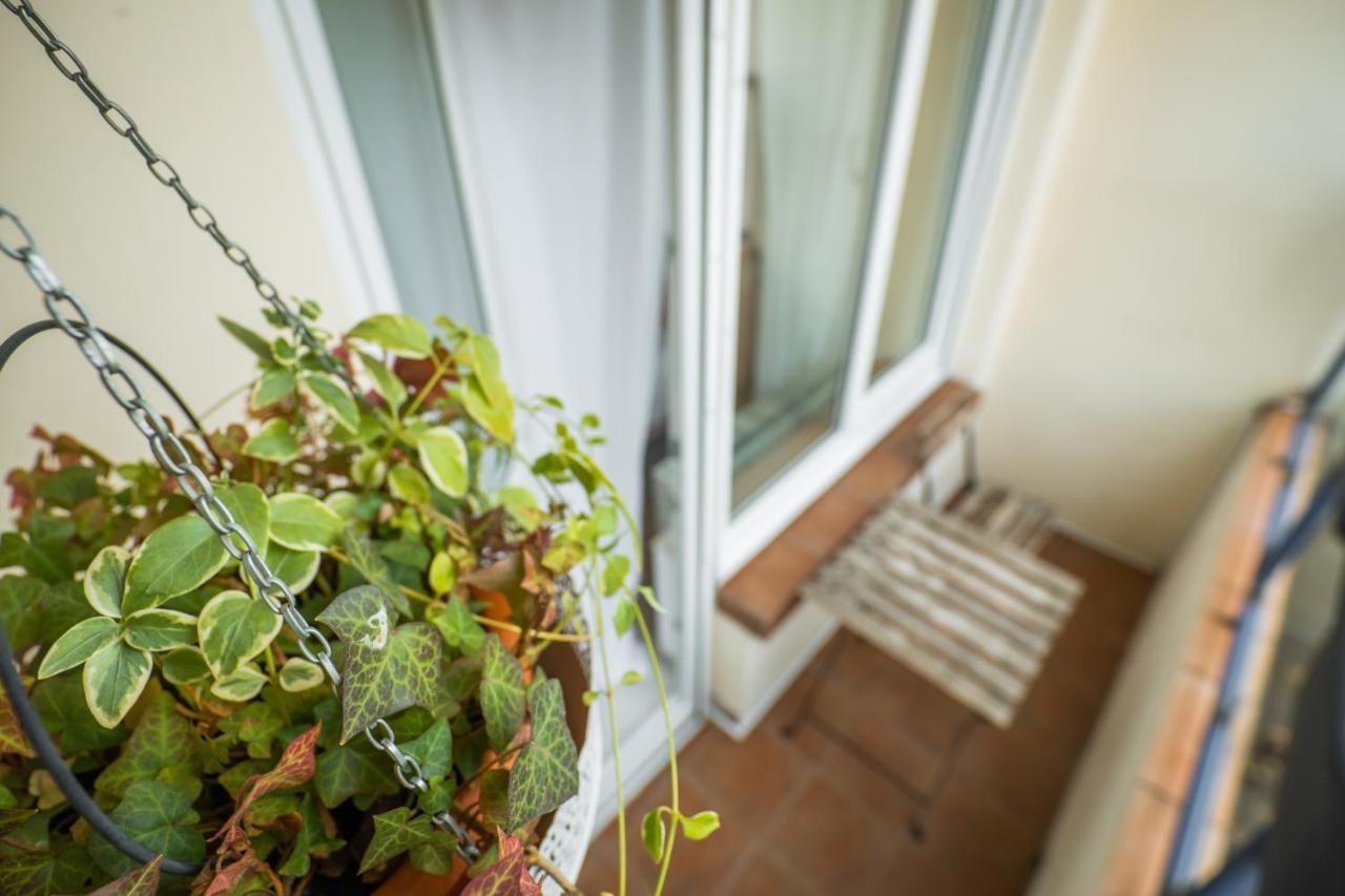 Bucharest Cozy Studio Exterior photo